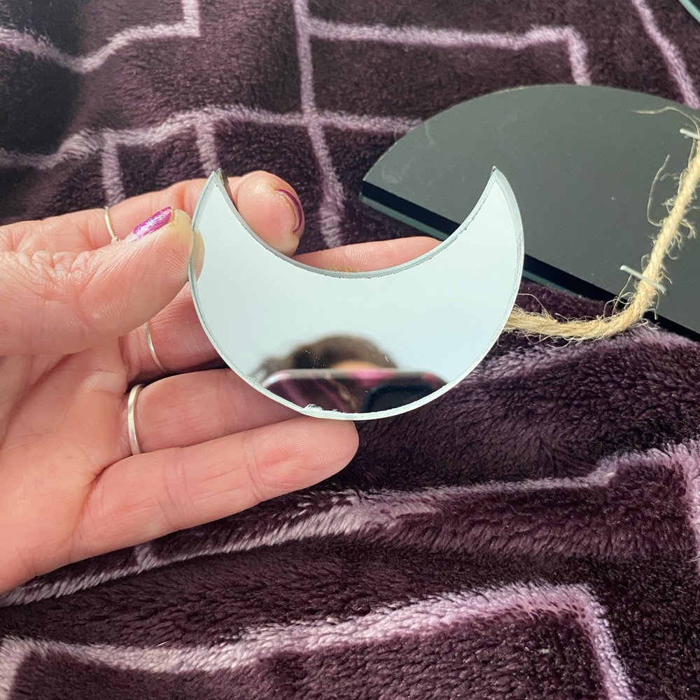 New! Mirror Moon Wall Decoration 🌙 - Picture 10 of 12
